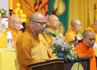 Quyết nghị của Hội nghị Tăng Đoàn GHPGVNTN Hải Ngoại HT. Thích Viên Lý tuyên đọc Quyết nghị