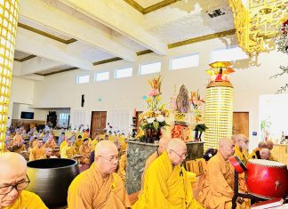 Tịnh Độ là lòng trong sạch, Di Đà là tính sáng soi
