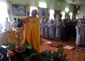 SUY TƯ VỀ SỰ KIỆN NHẬP THAI VÀ ĐẢN SANH CỦA ĐỨC PHẬT