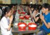 Bilingual: Eating Meal In The Temple / Ăn Cơm Chùa