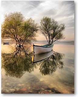 boat-reflection-01