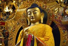 Đầu Năm Hướng Về Tam Bảo