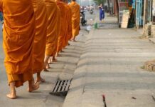 Hoằng pháp là phải hướng dẫn Pháp hành