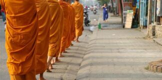 Hoằng pháp là phải hướng dẫn Pháp hành