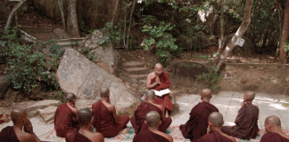 Biết lắng nghe pháp