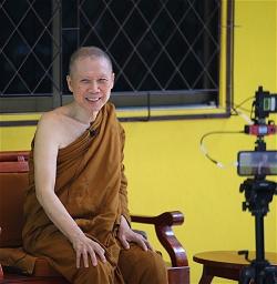 Sưu tầm 5_Hỏi Pháp với Ajahn Suchart