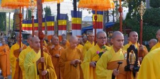 Cởi trói thân tâm, giữ chánh niệm – sống trong chánh định