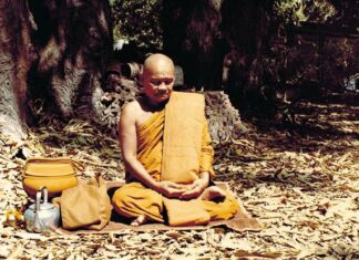 Sống Trong Thế Gian Với Phật Pháp