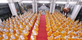 Truyền Thống An Cư Trong Đạo Phật (song ngữ)