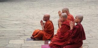 Nhân duyên khởi ra Chánh kiến
