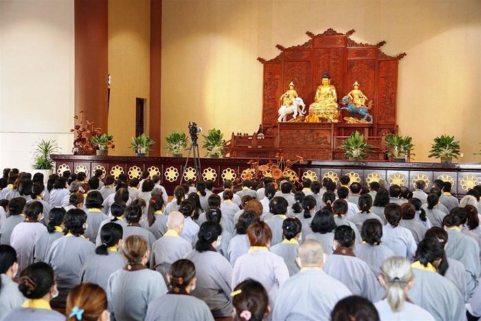 chua-hue-nghiem-8-1621