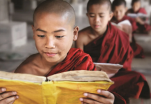 Xin Mời Bộ Hành Theo Dòng Kinh Phật