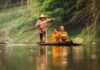Qua sông hãy bỏ bè