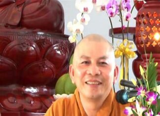 Nhìn đời như bọt nước
