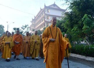 Sinh hoạt Phật giáo cần thích nghi với hoàn cảnh xã hội