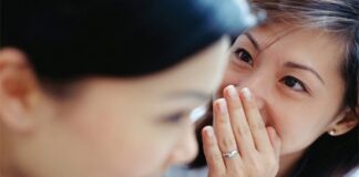 Thị phi cuối năm