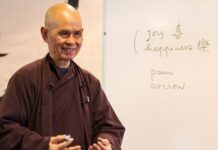 Thầy cô giáo hạnh phúc sẽ làm thay đổi thế giới