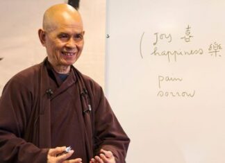 Thầy cô giáo hạnh phúc sẽ làm thay đổi thế giới