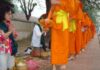 Truyền Thống Khất Thực