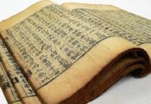 Từ nền tảng bốn đại giáo pháp trong kinh du hành nghĩ về những việc cần thực hiện trong khi phiên dịch kinh điển.