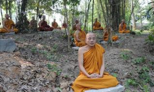 Niệm Phật như một pháp môn tùy niệm làm tăng trưởng tín tâm, giúp vượt qua giông bão