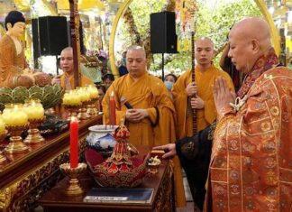 Cầu siêu vì lòng từ bi