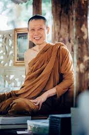 Phra Ajahn Suchart Abhijāto Phra Ajahn Suchart Abhijāto